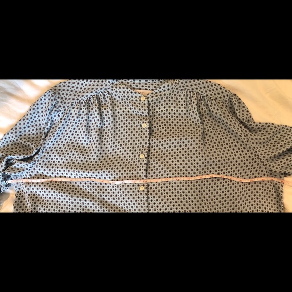 Long Sl Loft Blouse. Blue with Burgundy designs. - Picture 3 of 4